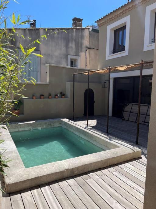 Villa De Charme Chateauneuf-de-Gadagne Экстерьер фото